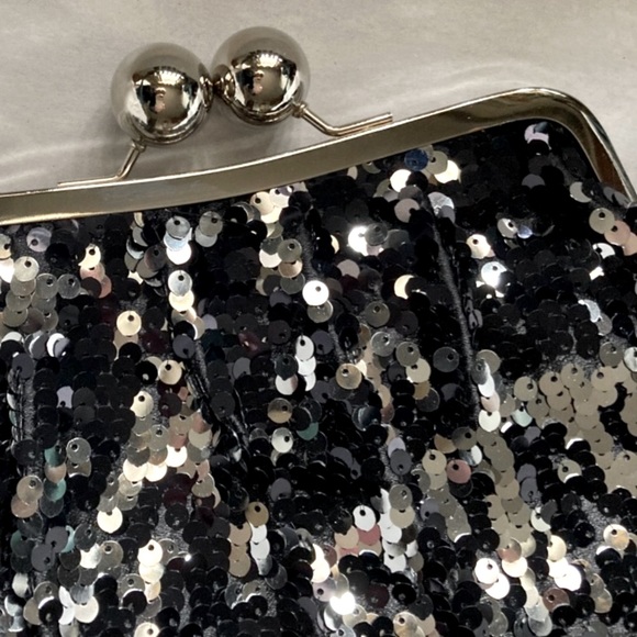Vintage Black and Silver Sequin Bag with Chain Strap - Picture 9 of 13